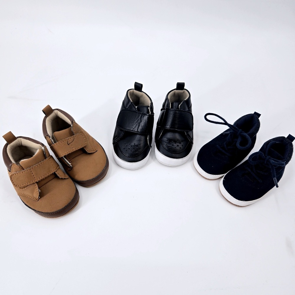 Lot of 3 Infant Baby Boys Crib Shoes Sneakers Size 2 3-6M Carter's Old Navy